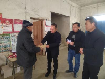 黄集镇：人大代表送关怀，新春慰问暖民心 