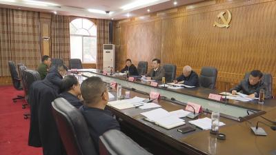 刘明锋主持召开区委常委会会议