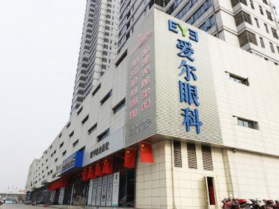 11岁少年频繁眨眼背后的真相