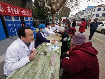 襄阳市第六人民医院开展“不忘初心、牢记使命”春季义诊月活动