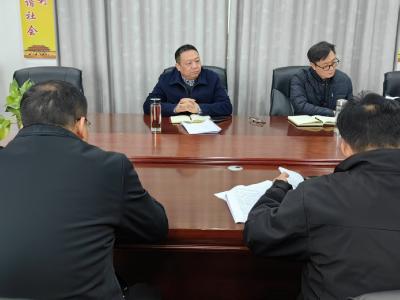 区人大常委会领导征求对人大常委会新年度工作要点的意见