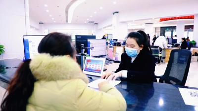 “监督+服务”推动优化升级