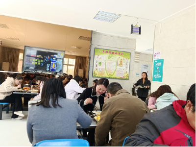 区审计局：倡导餐桌文明新“食”尚