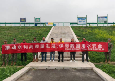 张家集镇：民兵巡河护河 筑牢生态防线
