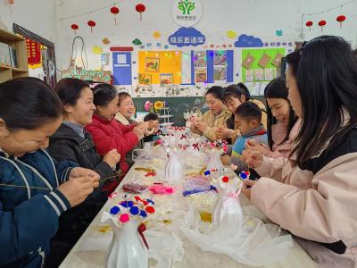 巾帼巧手绽芳华 消费权益润童心