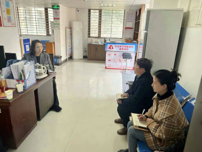 人大代表进社区  助力基层治理提质增效