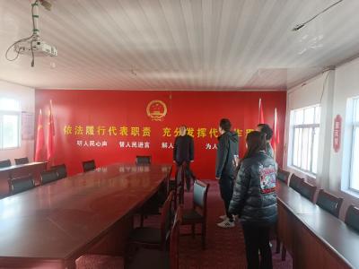 峪山镇：村级人大联络站 搭建选民“连心桥”