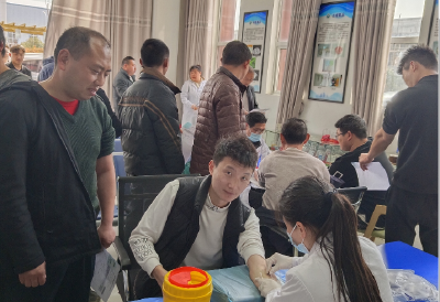 严把民兵入口关，强化国防后备力量