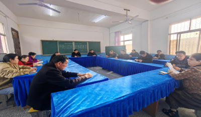 龙王镇赵集小学：深入贯彻中央八项规定精神学习教育专题会