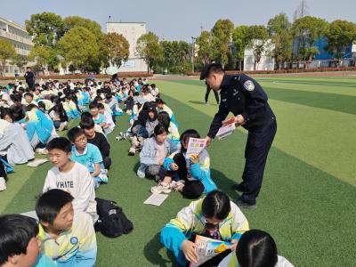 张家集镇：开展禁毒宣传活动 筑牢校园安全防线