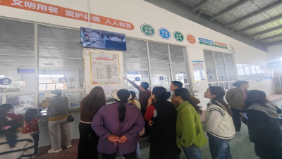 龙王镇赵集小学：家长陪餐 “食”话实说