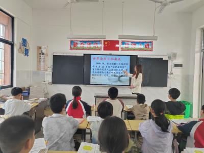 悦读伴成长 书香沁校园