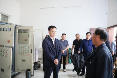 崔长领调研农村饮水安全工作