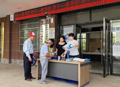 黄集镇开展“美丽中国我先行”环保公益宣传活动