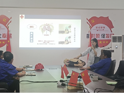 襄州区总工会联合襄州爱尔眼科医院开展健康公益活动