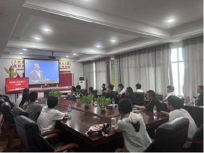 朱集镇：夯实理论根基 筑牢入党信念