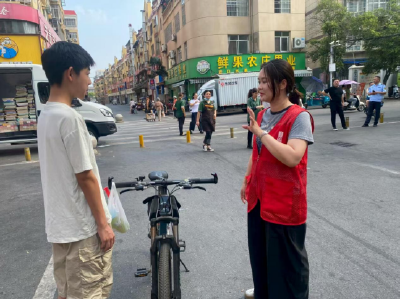 人大代表调研防溺水  守护暑期“安全线​”
