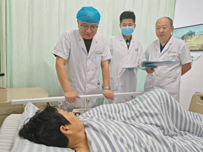 女子胆囊长“沙包”内藏千粒结石 预防胜于治疗：日常做到管住嘴迈开腿 