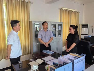区领导到黄龙镇调研防溺水、群众身边不正之风和腐败问题集中整治以及信访矛盾化解工作