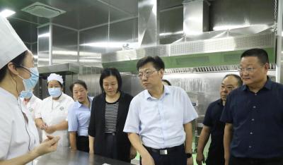 刘明锋：推动项目建设提质提效 企业达产稳产