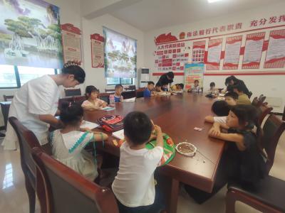 黄龙镇：爱心辅导站暑期托管班开班