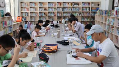 避暑有“凉”方 区图书馆成市民“充电”热门地