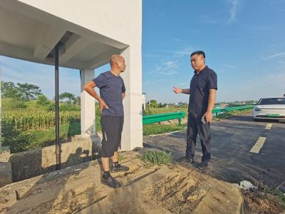 黄龙镇人大：协调用水 缓解旱情