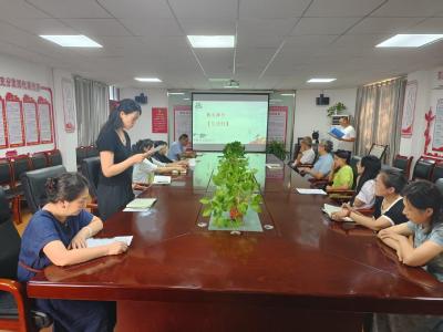 襄州区医疗保障局举办“弘扬法治精神 传递道德力量”主题道德讲堂