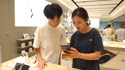 学生群体发力 暑期电子消费迎来“黄金档”