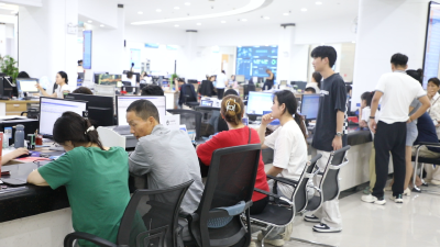 一扫就明 帮办到底 政务服务很“贴心”
