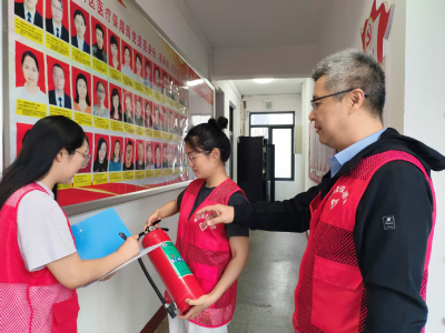 迎国庆，保平安  襄州区医保局开展节前消防安全大检查