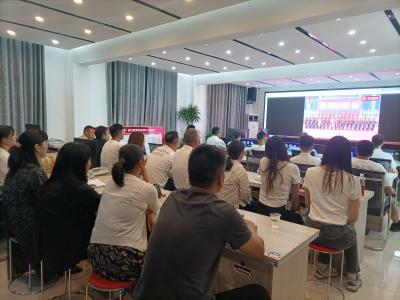 黄集镇组织收看纪念中国人民抗日战争暨世界反法西斯战争胜利80周年大会