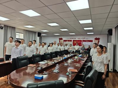 程河镇组织观看纪念中国人民抗日战争暨世界反法西斯战争胜利80周年大会