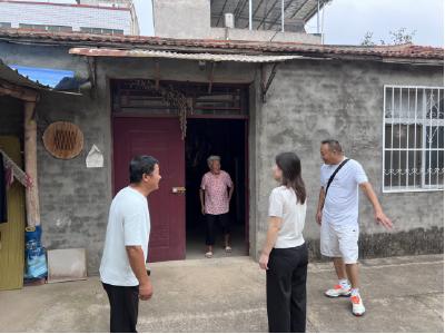 朱集镇“五访五看”走深走实 织密巩固拓展脱贫攻坚成果“保障网”