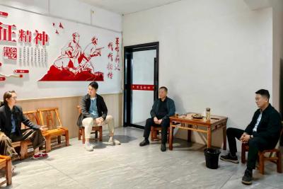 集思广益谋发展  黄龙镇人大共商镇发展新路径