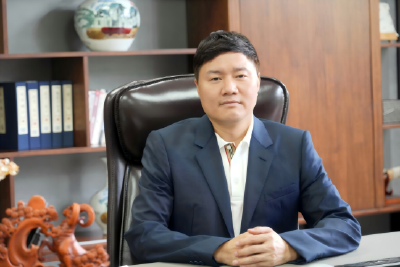 【楚商风采】杨祖传：创造投产奇迹  打破芯片垄断