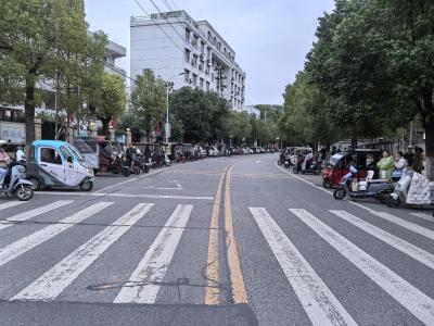 育红社区“小巷管家”：每日值守护学路 积分联动暖共治