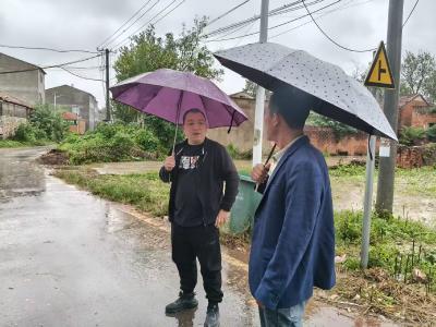 张家集镇人大“双节”坚守一线 多措并举守护群众平安假期