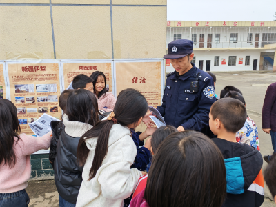 禁毒宣传进校园 护航青春筑防线 