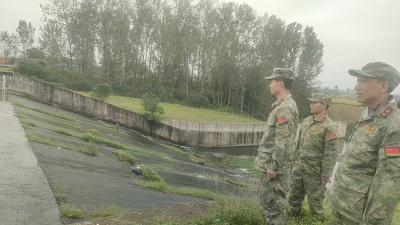 水库巡检步履忙 筑牢防洪安全网