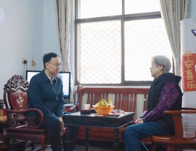 崔长领走访慰问离退休老干部