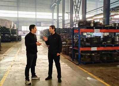 区领导调研企业经营情况