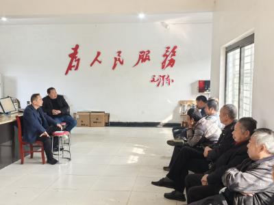 黄集镇：人大代表驻田头 织密秋收“防火网”