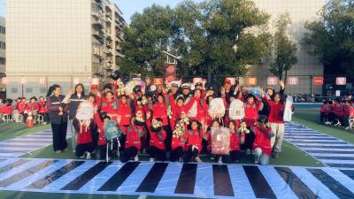 红灯停 绿灯行！交通安全知识进校园