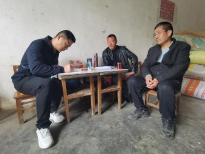 黄龙镇：把好信息核查关 精准落实计生惠民政策