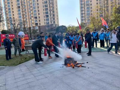 商贸城社区：开展消防演练 提升应急能力