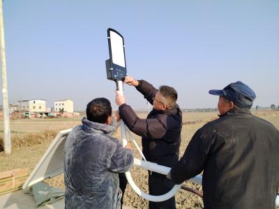 爱心路+暖心灯 照亮惠民幸福路