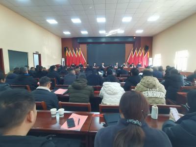 凝神聚力学精神 融会贯通促发展