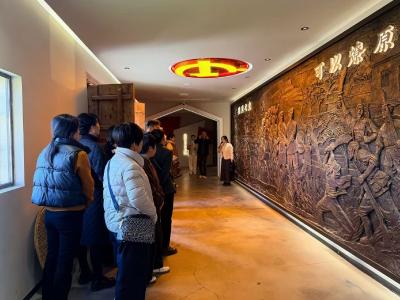 伙牌侨联赴星火 红色教育强侨根