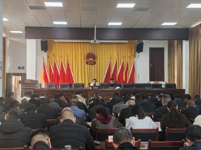 学习贯彻党的二十届四中全会精神区委宣讲团峪山报告会举行